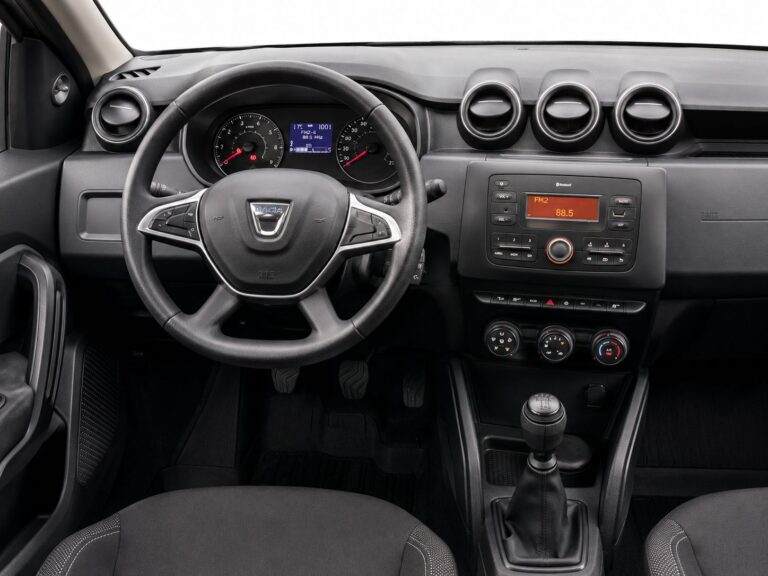 DACIA-DUSTER-INTERIOR
