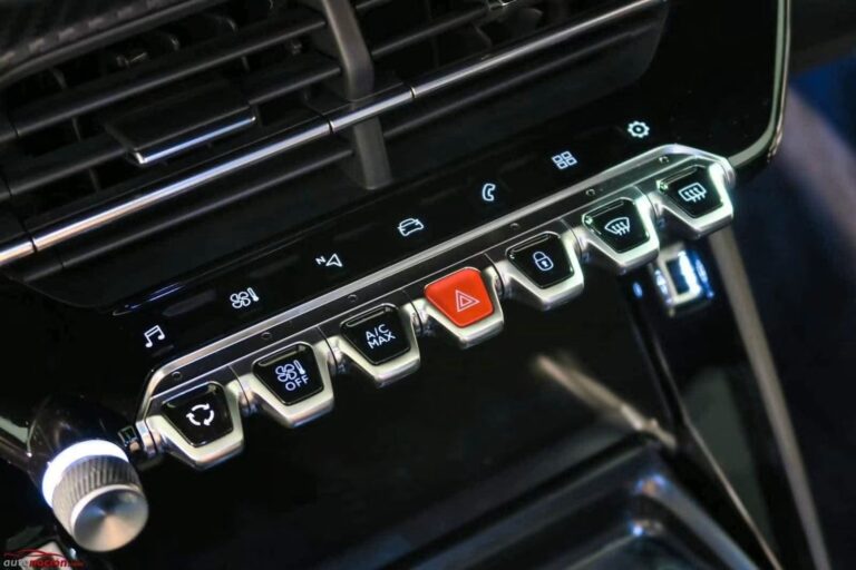 PEUGEOT-208-MANUAL-NEW